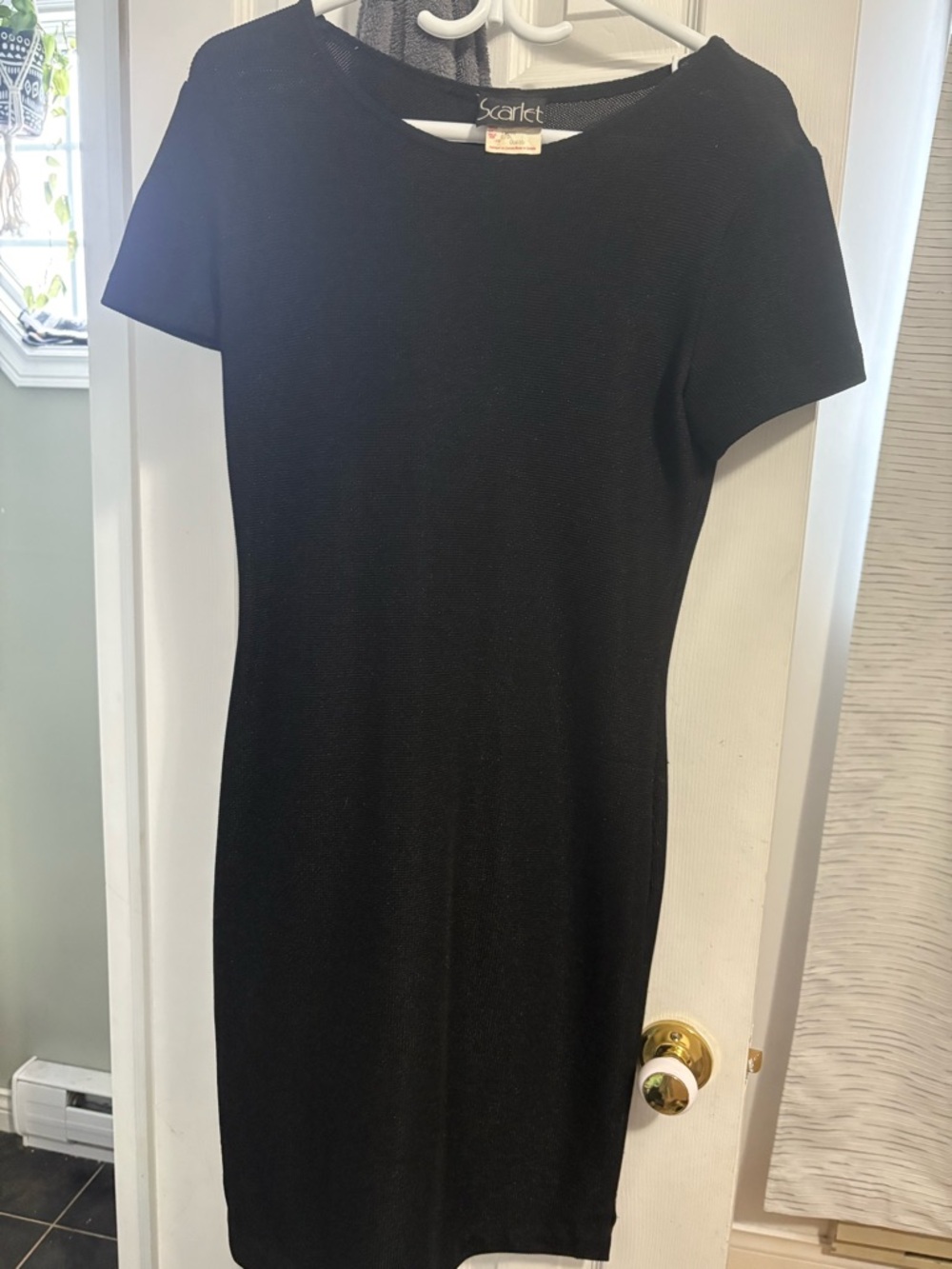 Vintage Scarlett Black Textured Short Sleeve Dress